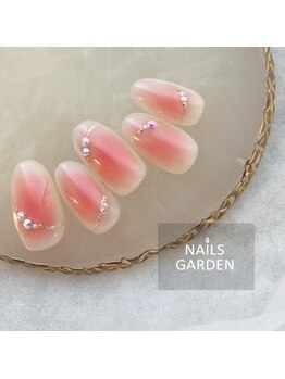 ネイルズガーデン(NAILS GARDEN)/キラキラチークネイル