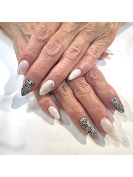 ネイルファクト/シンプルジェルネイル＆本格ケア