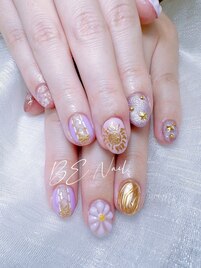 太陽ネイルです