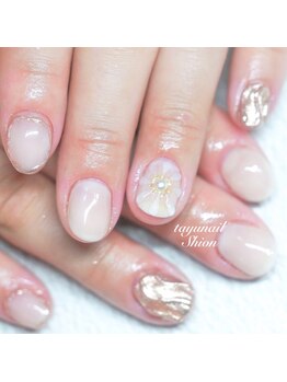 たゆ ネイル(たゆnail)/フラワーうねうねミラーネイル♪