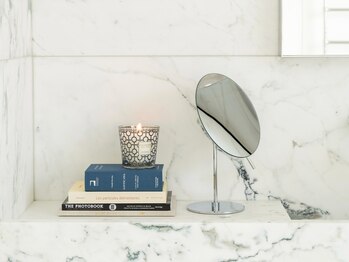 アイブロウサロン アヴィ(A‘VI)/Baobab Collection