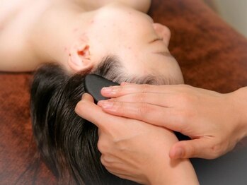 凜の写真/自律神経の乱れを整え、極上睡眠を誘うヘッドスパ♪頭皮をしっかりほぐすことで首肩コリの改善にも◎