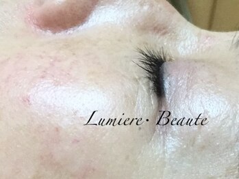 リュミエールボーテ/マスカラを塗っているような濃さ