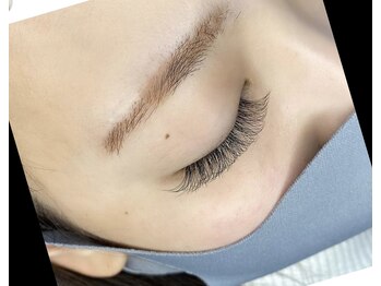 ネイルアンドアイラッシュ アリア(Alia)/ふわふわボリューム