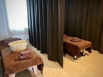 癒家よしなに。/カーテンで個室をつくります