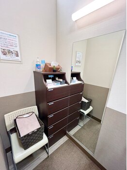 げんき堂整骨院/げんき堂鍼灸院 イオンモール旭川駅前/更衣室