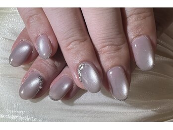 エムワイエスドットネイル(mys.nail)/マグネット＋ラメフレンチ