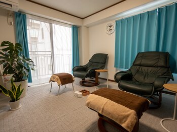 トキ 湊町店/くつろぎの空間