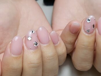 ミンスネイル(Mins Nail)/大人可愛いピンクネイル