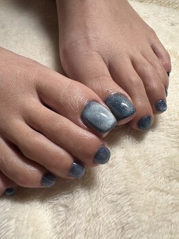 ジャミーラゾフル(Jamila-zohr)/マグネットフット