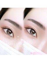 レア(LE’A)/まつ毛＆ハリウッドブロウリフト