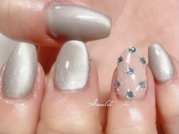 マグネット×ビジューネイル