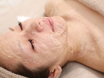 ニコ(25)/ゾンビエステ