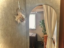 温活リラクゼーションサロンtone　【よもぎ蒸し・深層オイルリンパマッサージ】の雰囲気（空間にこだわっております。癒しの完全個室＊）