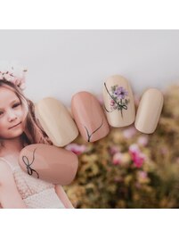 フラワーリボンネイル