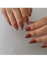 モニーク(Monique)/ラメフレンチ