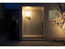 夜21時まで営業のためお仕事帰りや寝る前にもお越し頂けます。