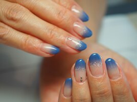 お洒落なブルーに出逢えます。