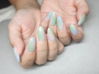 マニル アンド ネトラ(manil & netola)/ペールカラーニュアンスネイル