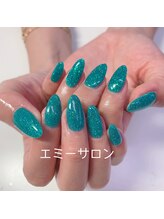 エミー(emmi)/