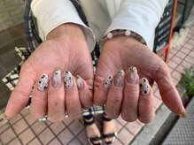 フリープ(freep)/ダルメシアン/爪先ラメ/秋ネイル