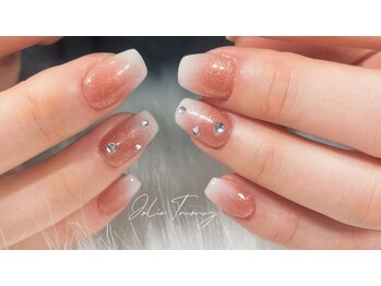 ジョリ チュン(JOLIE TRUONG)/