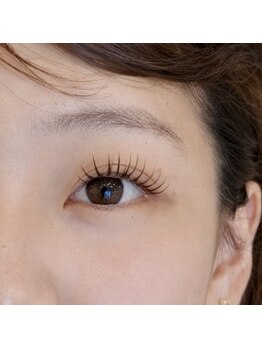 クローバーナチュレ(clover nature)の写真/『やわらかい雰囲気』ならブラウン-Brown- 。『キリッとラインを強調する』ならブラック-Black- 。