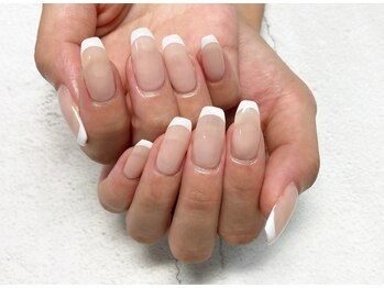 ミユビ(m-Ub)/王道白フレンチ