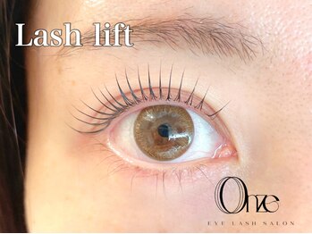 オンズ(Onze)/まつげパーマ/ラッシュリフト