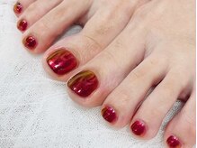 ラグウナ(Laguna)の雰囲気（フットネイルの季節！ピンクミラーが目を惹くデザイン♪/¥8900）