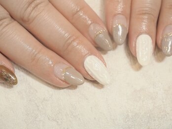 B's amor 大府店 Nail design