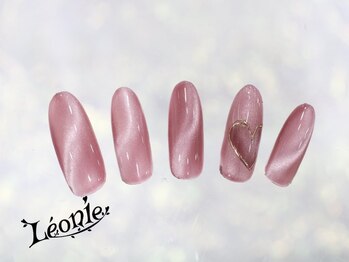 レオニー(Leonie)/ハートマグネットネイル
