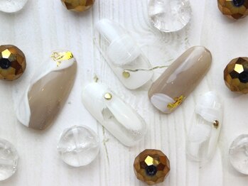 ジョリーネイル 大宮本店(jolie nail)の写真/普段使いOKなシンプルxオシャレなデザインをご提案♪「ネイルを日常に」がテーマです！！
