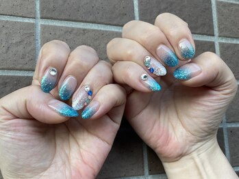 コム 草加マルイ店(com by neolive)/ハンドラメグラデーション