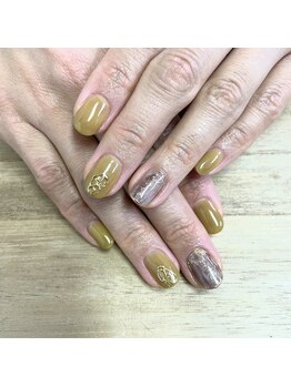 ハンドCコース　¥8000