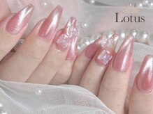 ロータス ネイルアンドアイラッシュ(Lotus)/マグネットネイルにパーツ