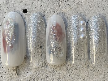 フリークネイル(FREAK Nail)/ぷっくりホワイトラメ ¥8500