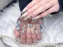 レヴィア(Revia)/レオパードネイル