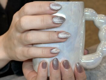 ザ デミュア 銀座店/マグネットネイル