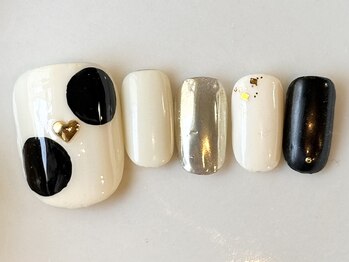 シンプルモノクロ