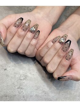 エム(em)/ドットネイル