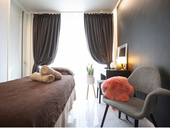 プライベートサロン カリテス(Private Salon Charites)/