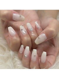 キラキラストーンネイル
