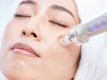 ブーチ 本八幡( BUHTI)の写真/《新生活を輝く素肌で》毛穴の汚れを水素洗浄でオフ◎シフォンピーリングで自分史上最高の美肌を実感☆