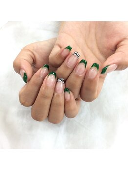 デイジー(DAISY)/グリーン×アニマルフレンチ