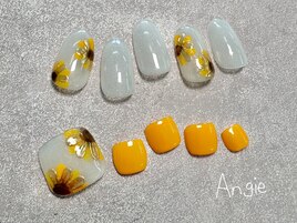 ハンドもフットも夏デザイン！