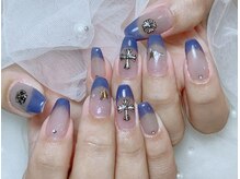 きらきらネイルサロン/フレンチ×クロムハーツパーツ