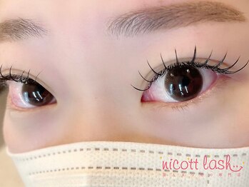 ニコット 大阪駅前第2ビル店(nicott lash)の写真/軽くてモチの良いマツエクなら【フラットラッシュ100本¥5180/120本¥5680/140本¥6180】美しさずっと長続き♪