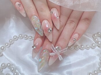 ラビィ(Raviy)/チークネイル