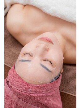 クレビア(CREBIA)/【シミ・シミケア専門店】沖縄県